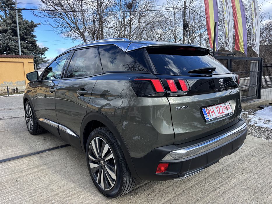 Peugeot 3008 1.2 benzina euro6 2019 luna 11