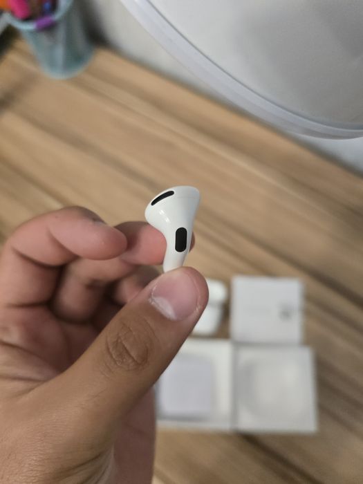 Airpods 4 без ANC (б/у)