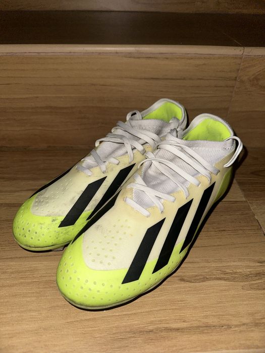 Продам футбольные бутцы