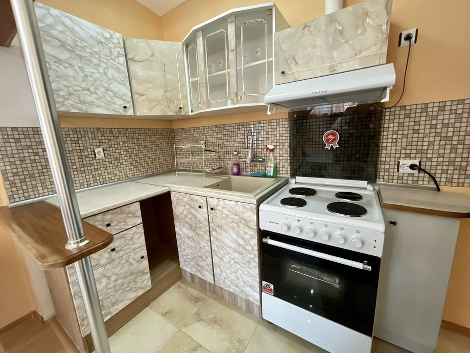 Тристаен апартамент, под наем, кв. Левски - снимка 5