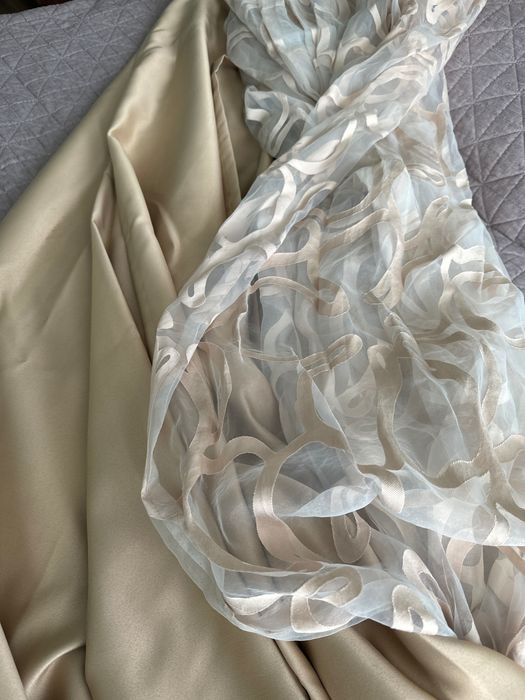 Перде - - дебело