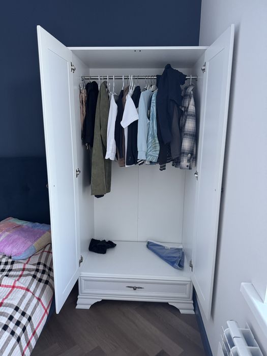 Шкаф 2-х дверный и 1-дверный