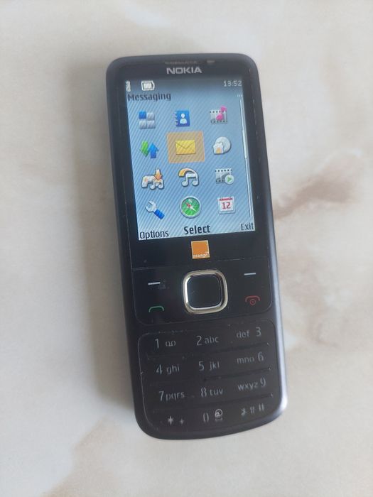 Vând Nokia 6700 Classic [varianta pe negru] [codat orange] /poze reale