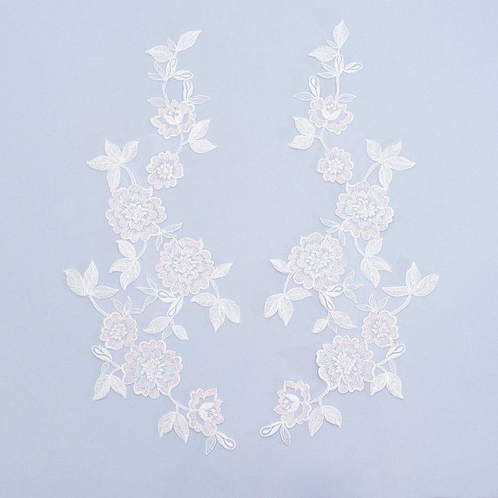 Булчински апликации, дантела, шивашки материали