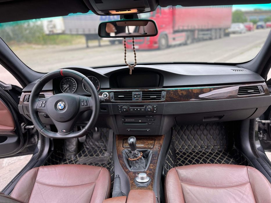 BMW E91/Schimb cu motociclete categoria A.