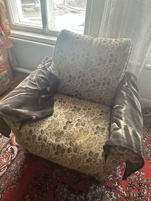 Продам диван !!!