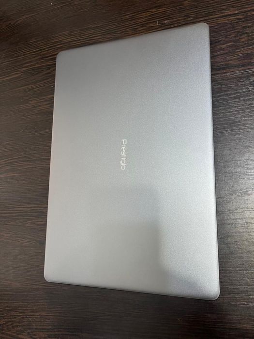 продам ноутбук Prestigio на запчасти