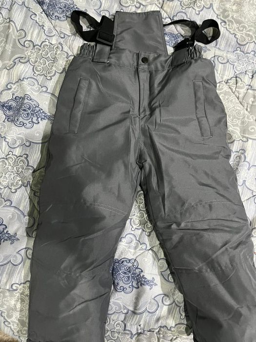 Продам дет.куртку 9000