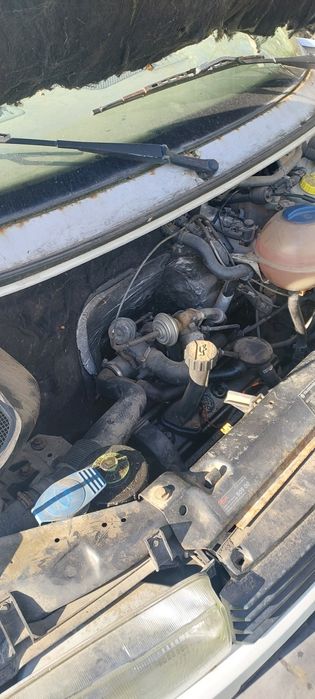 Vând dubă autoutilitară vw transporter t4  1.9 ABL