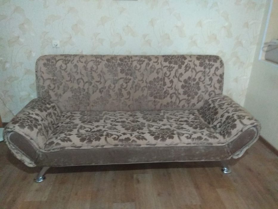 Продам диван и 2 кресла