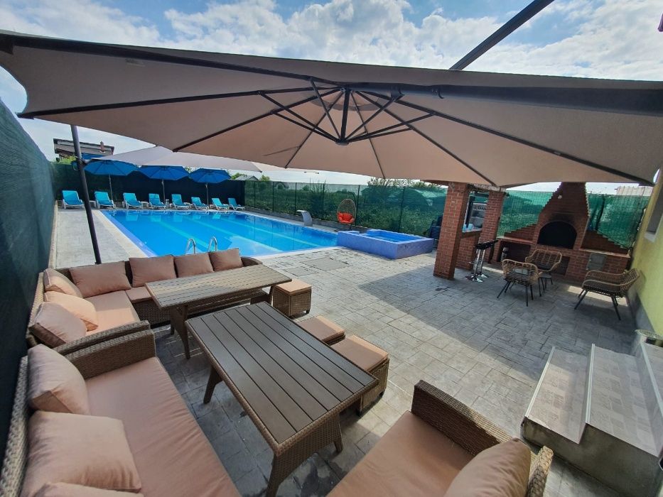 Vila petrecere de inchiriat, jacuzzi, sauna, piscina interioara