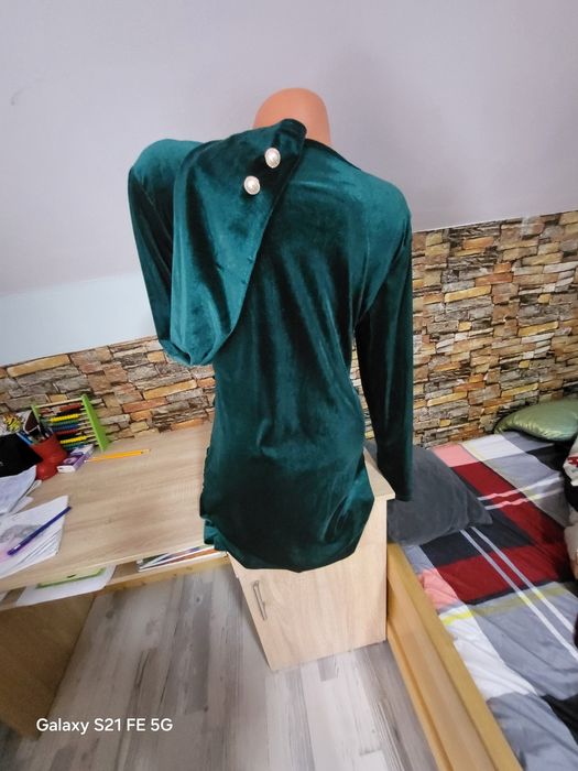 Vând Rochiță Dama