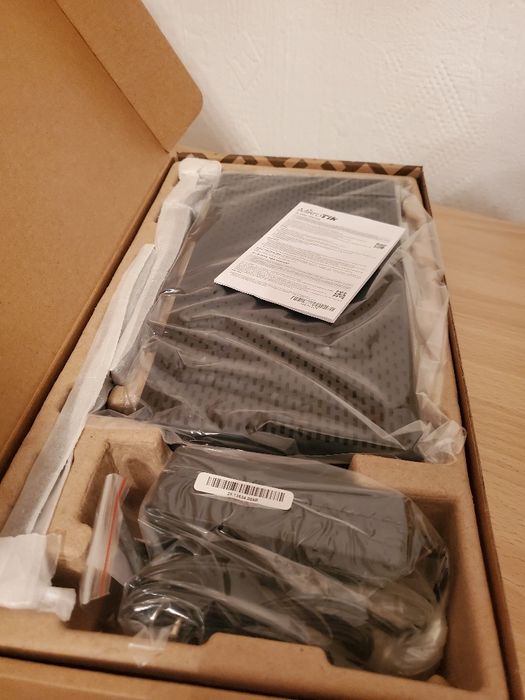 Wi-Fi роутер Микротик Hap AC3