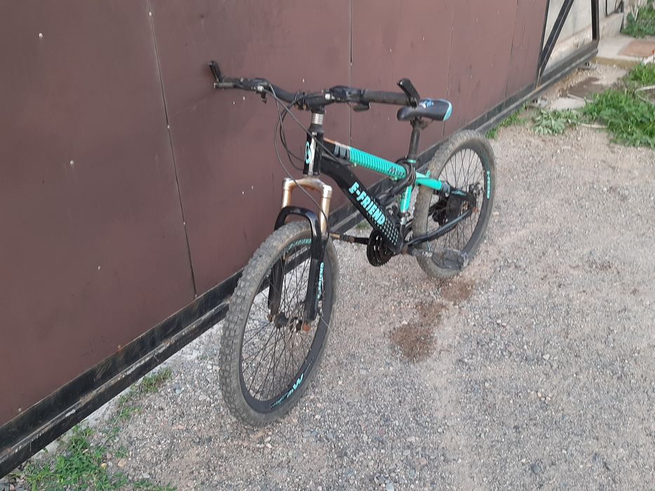 Продаю велосипед скоростной