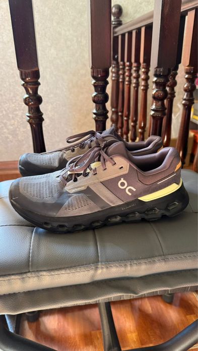 On cloud кроссовки оригинал 47 размер. Cloudrunner 2