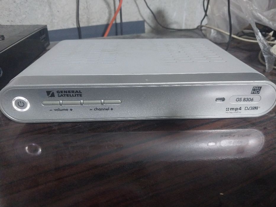 Тюнер спутниковое телевидение