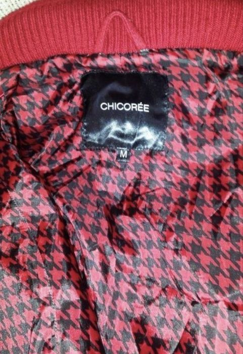 Червено палтенце CHICOREE