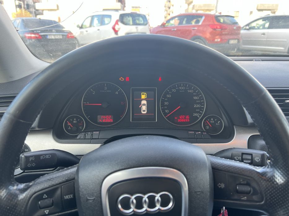 Vând AUDI A4 B7 2.0 TDI