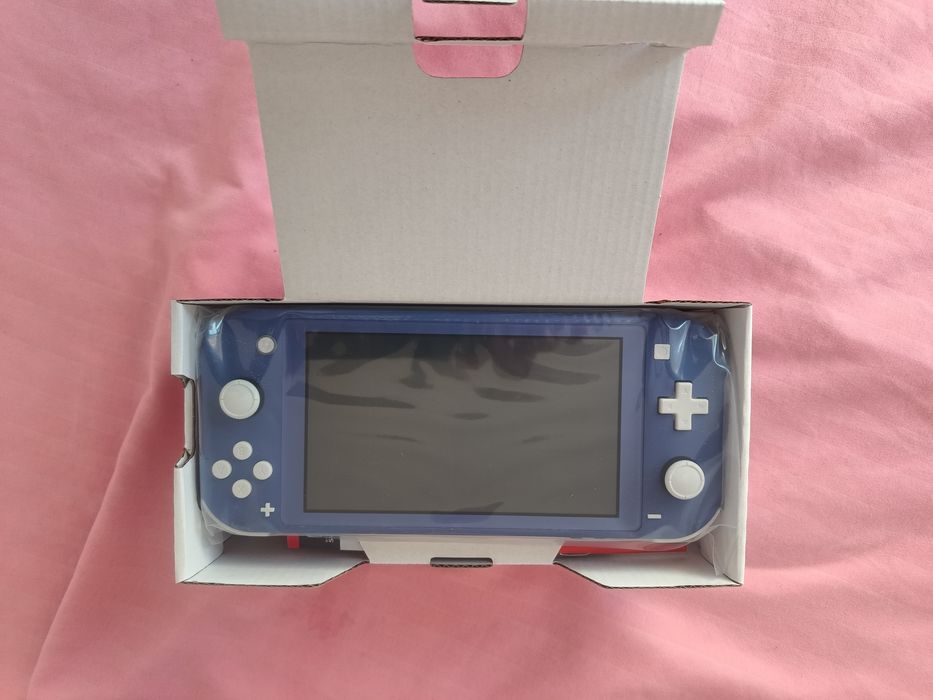 NINTENDO switch lite blue