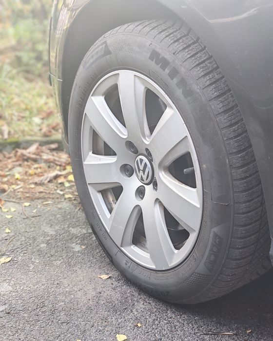 Vând jante vw R16