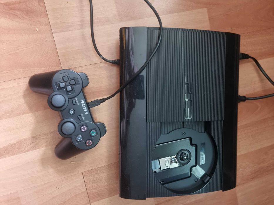 ps3 super slim + 27 игри