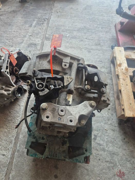Cutie 6 trepte start stop cod PFL pt 2.0 TDI Crb Seat Leon Golf 7 Audi A3 8v