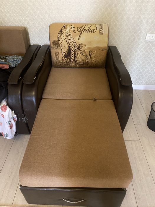 Диван с креслом раскладные б/у