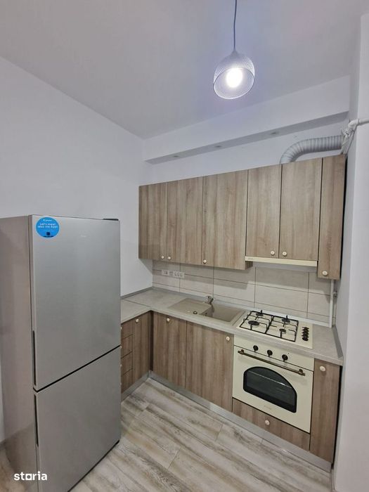 Apartament cu 2 camere, parchet laminat, garaj inclus