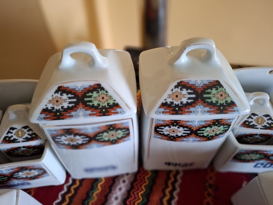 Сервиз за подправки