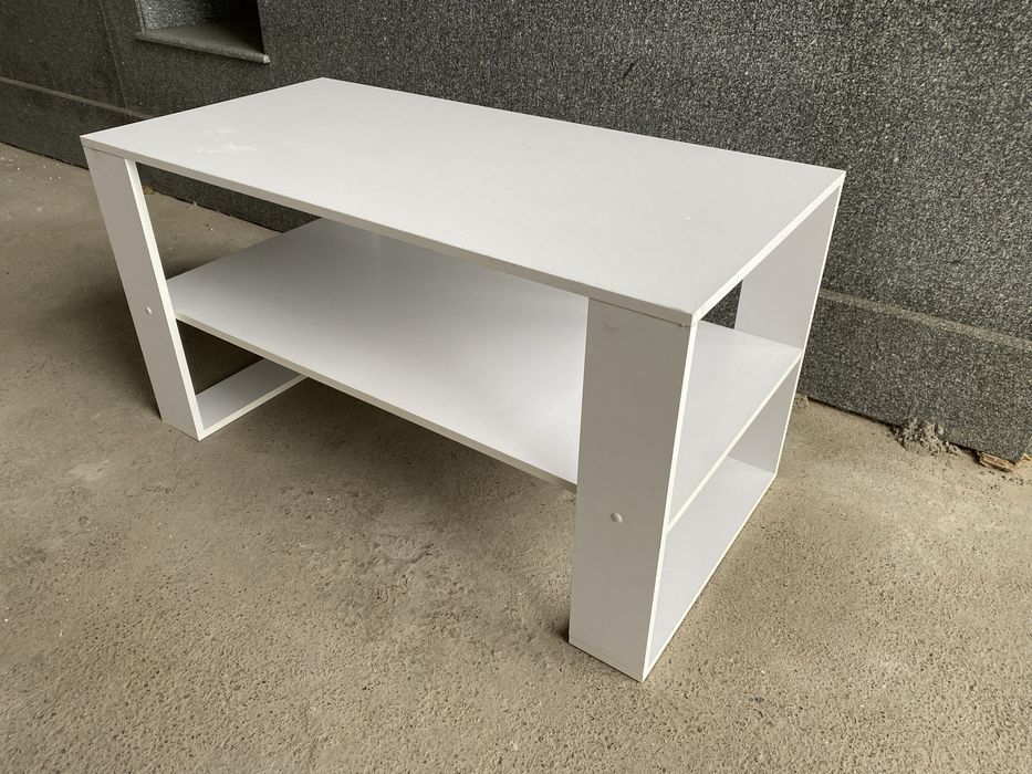 Журнальный столик 600.000