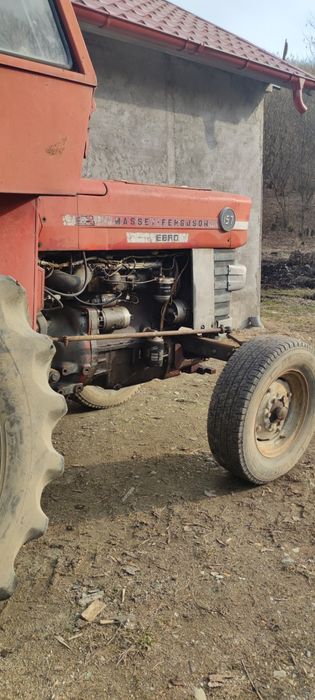 Tractor Massey Ferguson