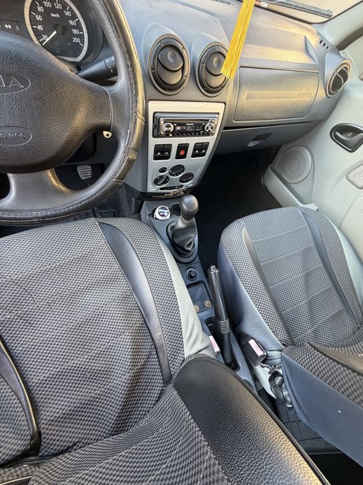 Vand Dacia Logan