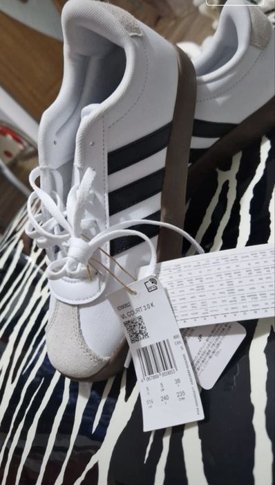 Lot adidasi noi originali