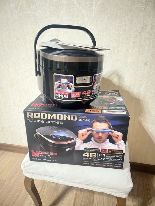 Мультиварка REDMOND
