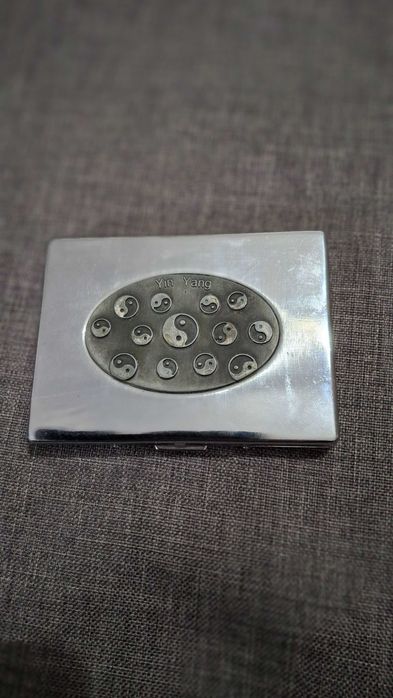 Стара табакера Yin Yang