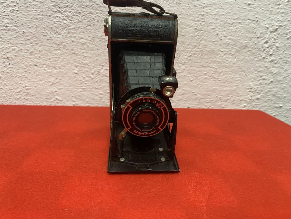 Стар немски фотоапарат с мех