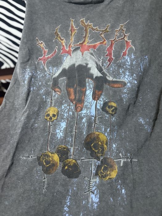 Продавам тениска и панталон на луда