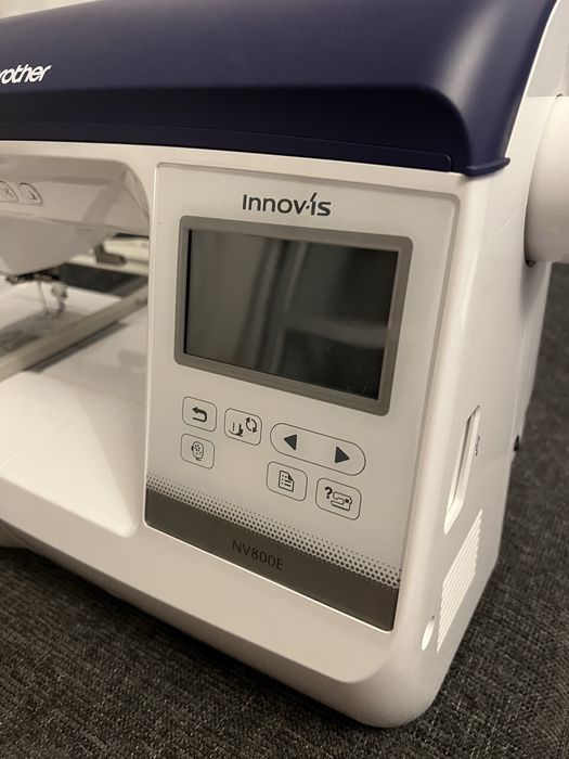 Mașină de brodat Brother Innov-is NV800E