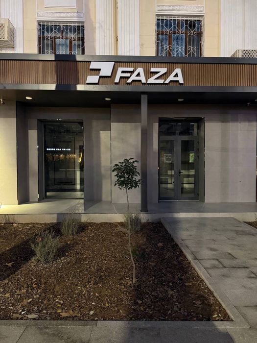 Шота Руставели , B&B | 90кв - нежилое помещение вдоль дороги Аренда