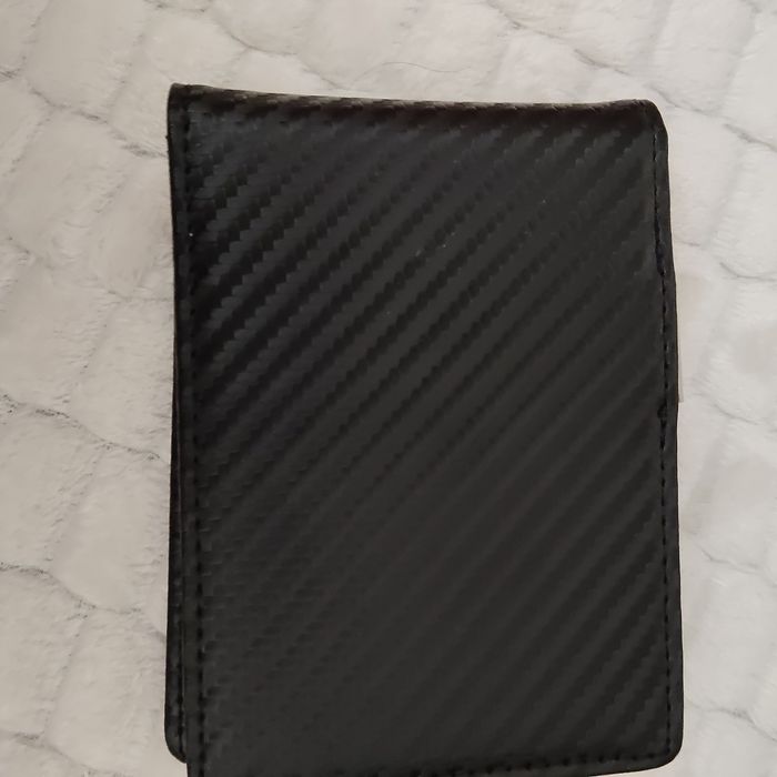 Port carduri nou cu protecție RFID și clema pt bancnote