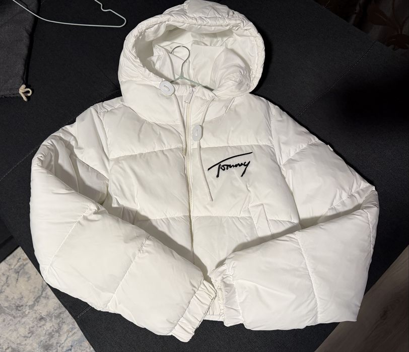 Geaca tommy jeans alba noua. Marimea m