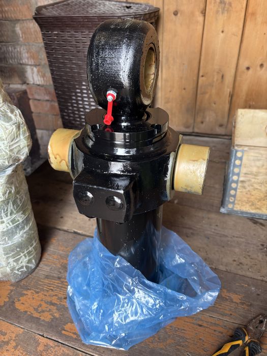 Гидро цилиндр KAT оригинал