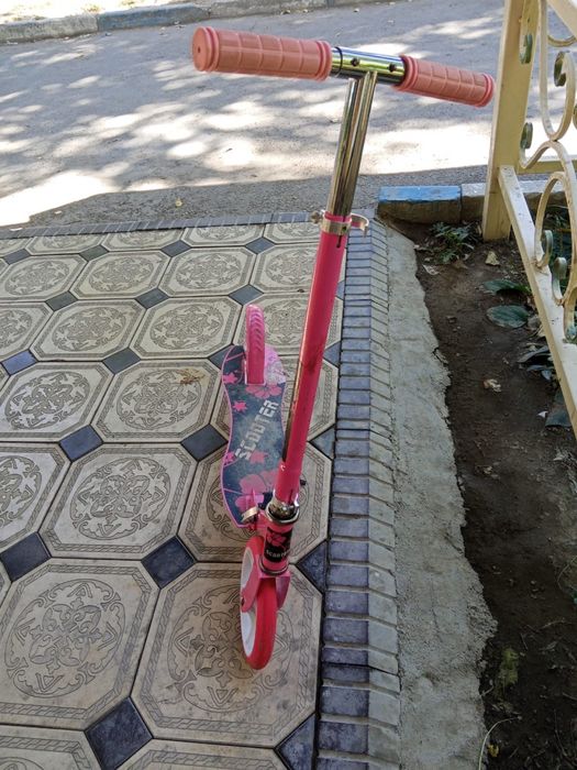 самокат детский розовый