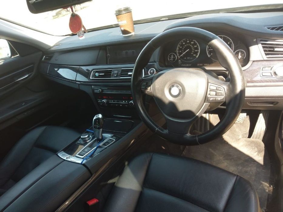 usa portiera stanga dreapta fata spate aripa oglinda fuzeta etrier telescop BMW seria 7 f01 02 730d motor 3.0d n57d30a dezmembrez dezmembrari