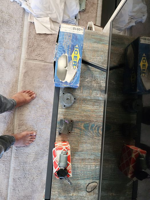 Запчаст на мерседес