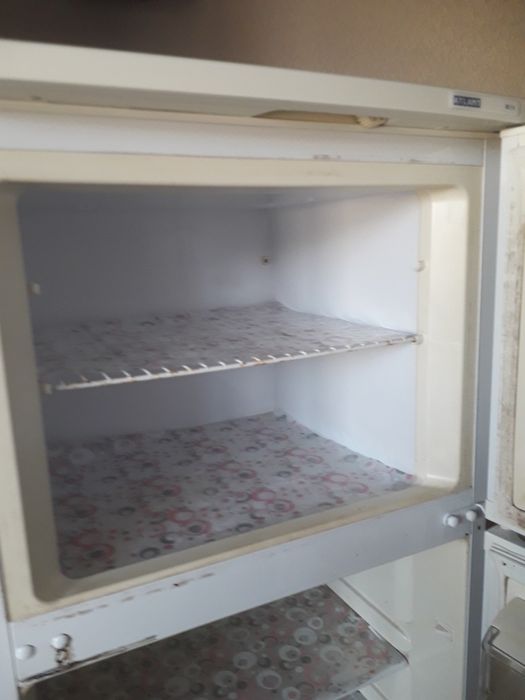 Холодильник Атлант бу  оабочий