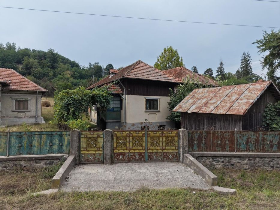 Proprietate de vânzare