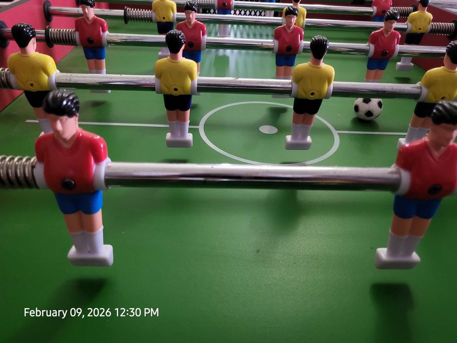 Masa de fotbal (foosball)