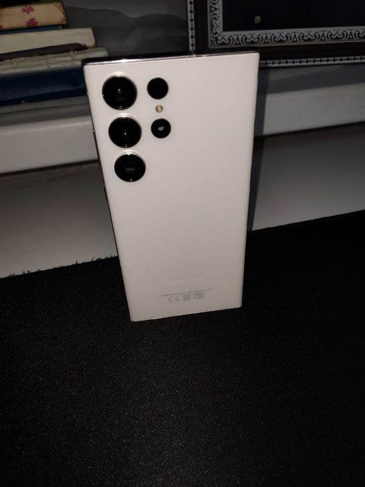 Продам Samsung Galaxy S23 Ultra 12/256