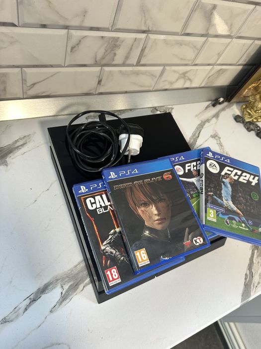 Vand PS 4 500 GB
